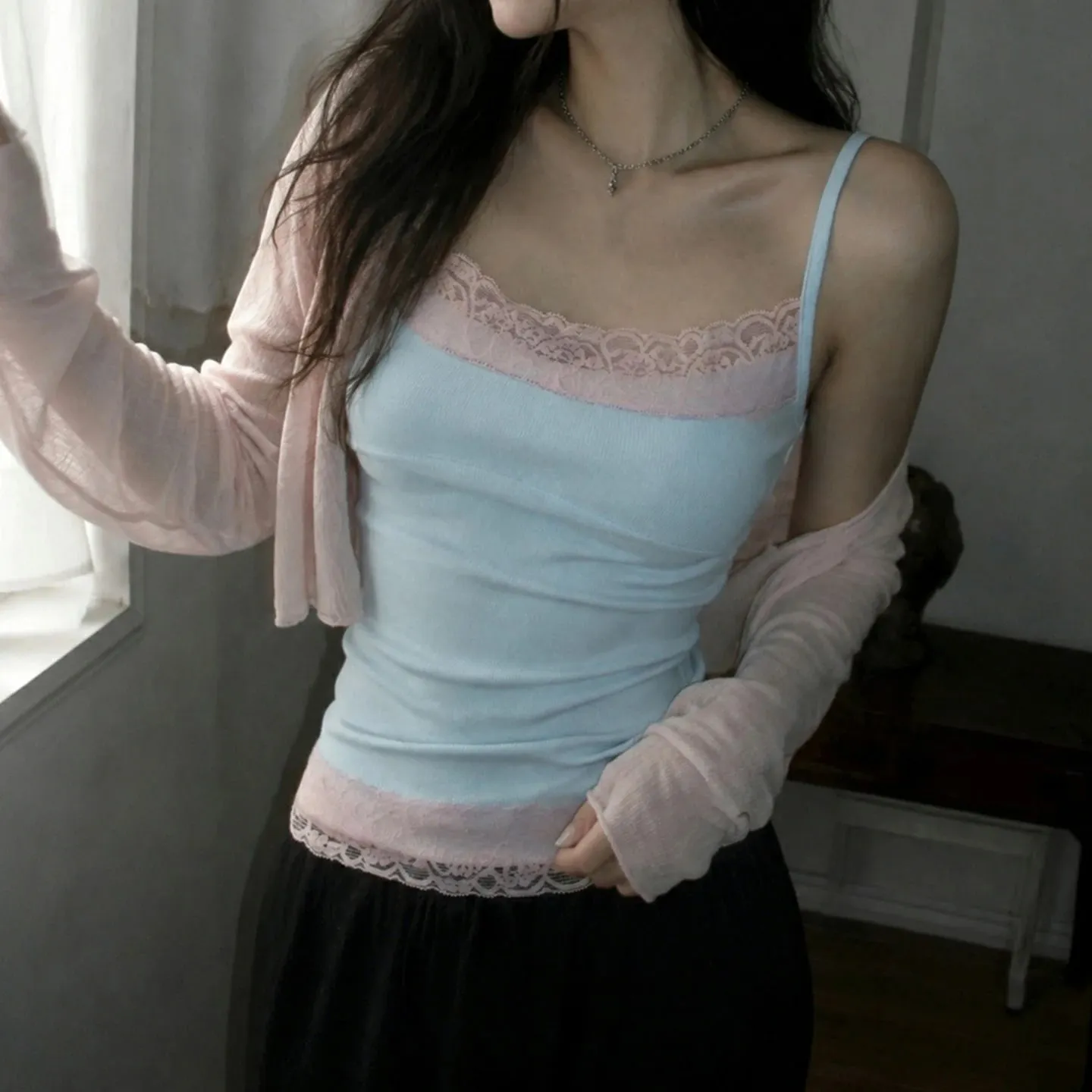 Sexy Lace Trim Patchwork Camisole Y2K Sleeveless Spaghetti Straps Cami Tops Summer Vacation Clothes Women Tank Coquette