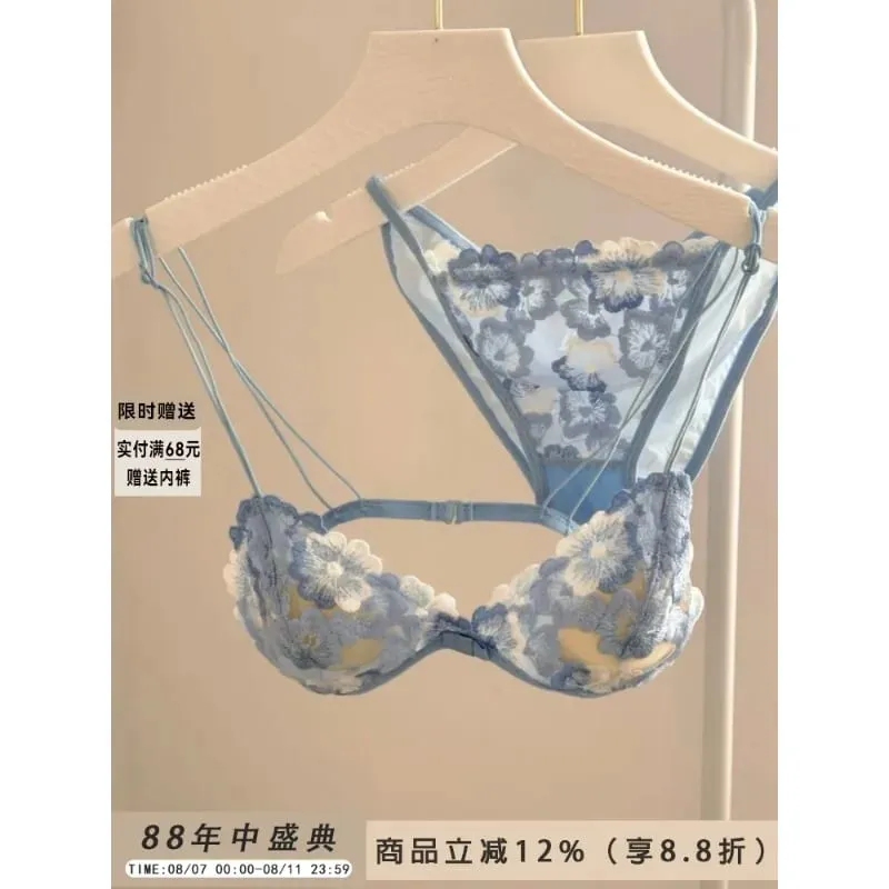 French Style Triangle Cup Bralette Embroidered Lace Wireless Hollow Out Pure Desire Lingerie Set CA MOYIU Sexy Bra Panty & Tushy