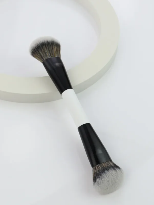 Pinceaux de maquillage à Double tête 2 en 1, fond de teint à angle plat, correcteur, Contour pour mélanger poudre libre, crème liquide, outils cosmétiques