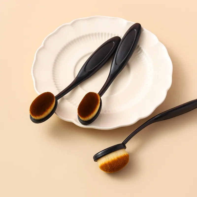 1/3PCS Pennello per fondotinta grande Spazzolino a forma di trucco Strumenti per il trucco Ottieni velocemente anche l'applicazione di creme e polveri Cosmnetic — image 2