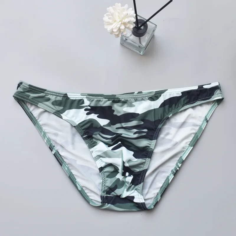 Silky Camo Print Men's Briefs - Quick-Dry Breathable Underwear Ideal for Gym Workouts & Daily Casual Wear