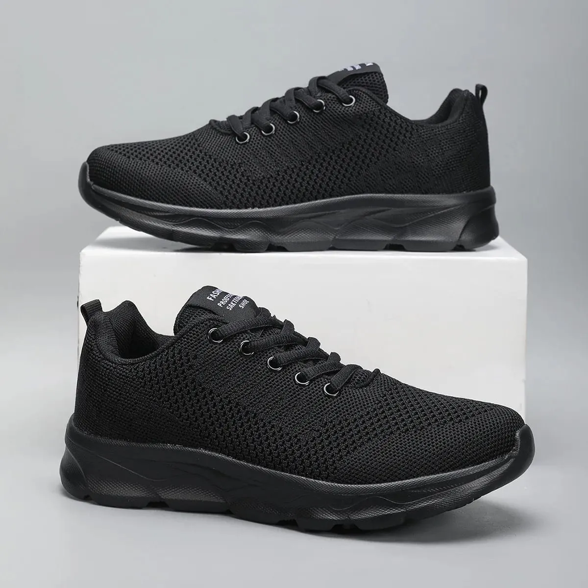 Mens Shoes Breathable Casual Sneakers Fashion White Black Running Shoes Lightweight Soft Sports Shoe Unisex Lace-up Tennis Shoes