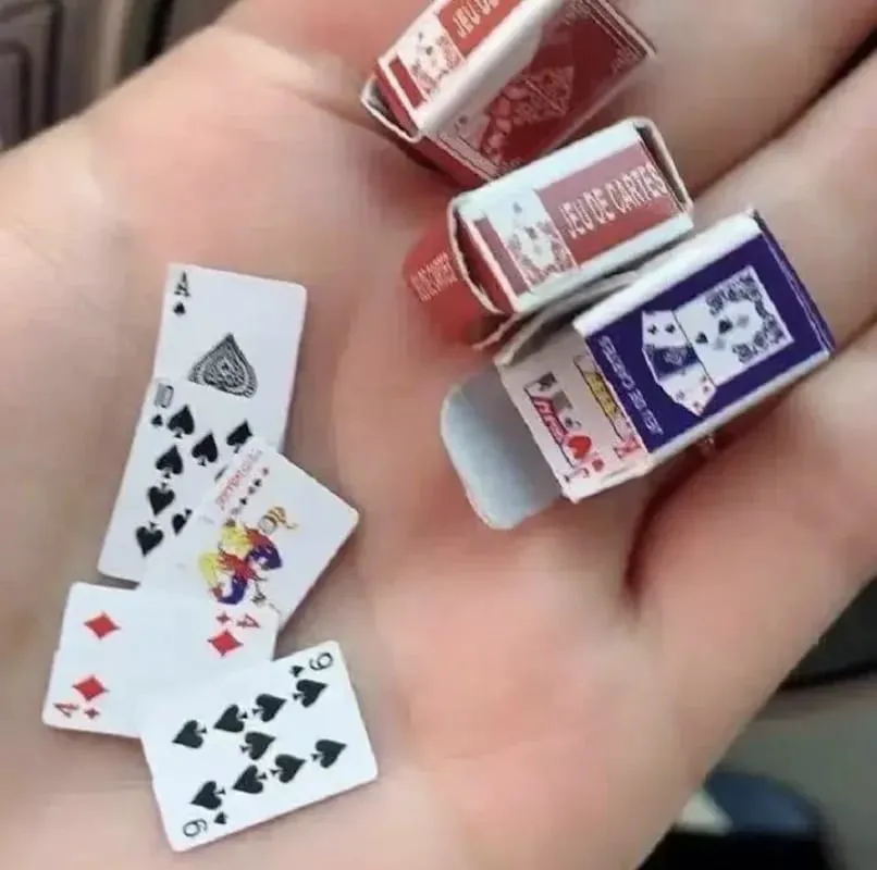 Mini Poker Fun Card Game Party favors small toys casual fingertip poker easy to carry stress relieving novel gifts students