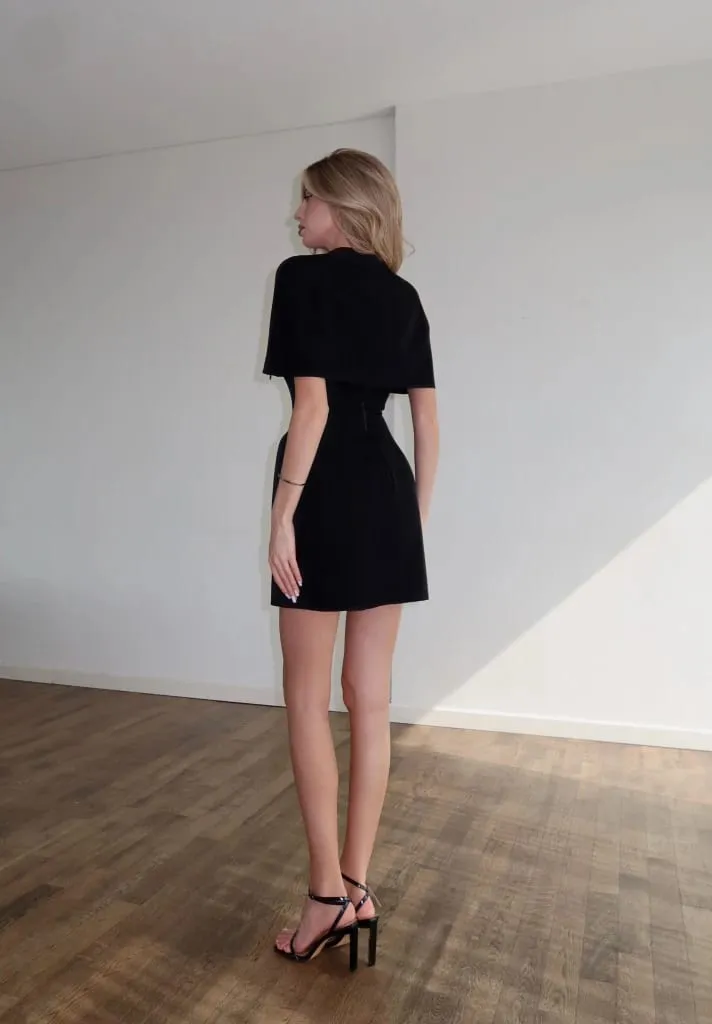 Solid Shawl Mini Dress Women Elegant Square-neck Waist Cinching Sleeveless Slim Short Dresses Lady 2026 New Vacation Party Gowns