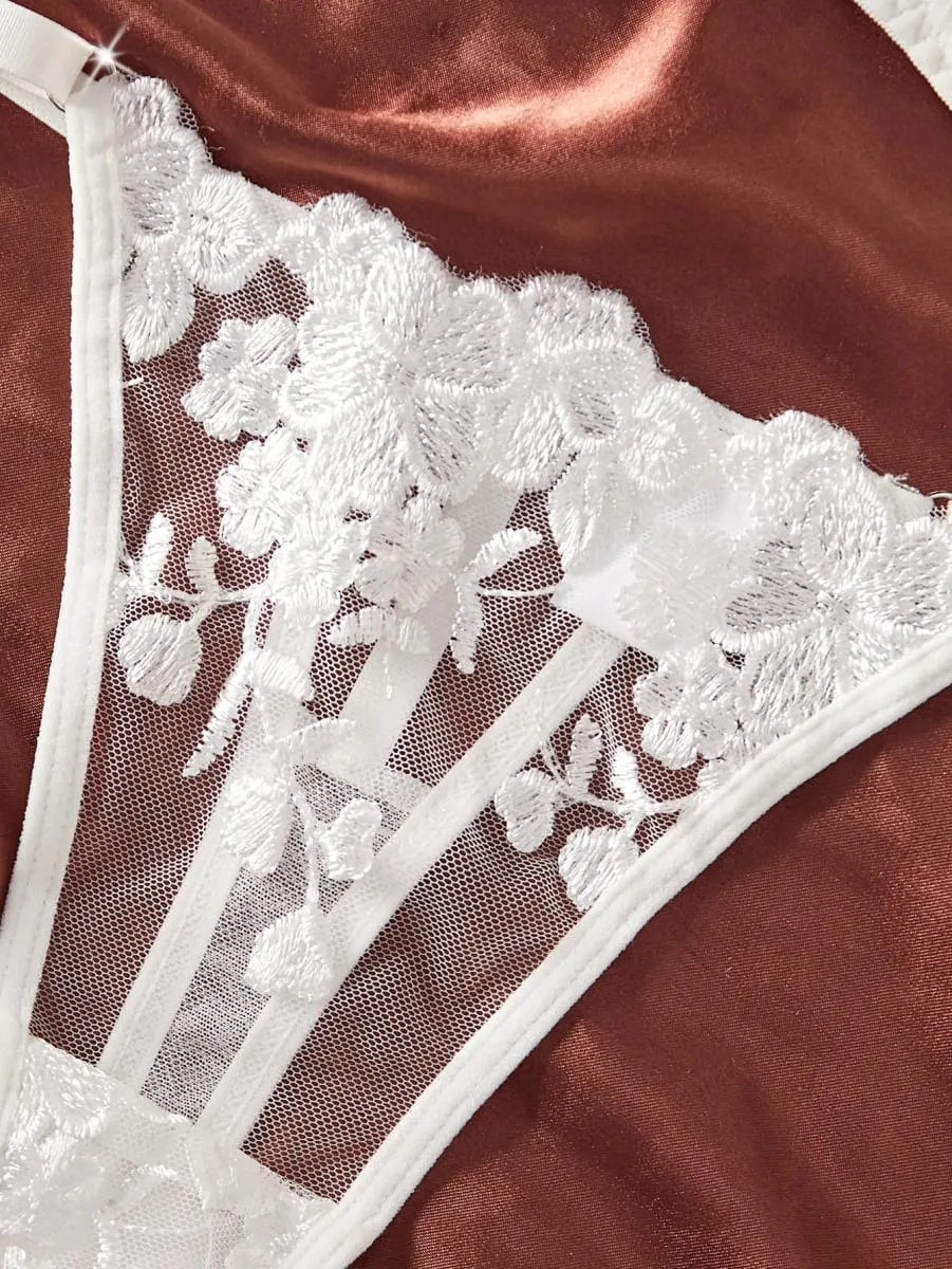 French White Embroidered Lace Underwear Set Elegant Feminine Design Bra And Panties Combo for Women