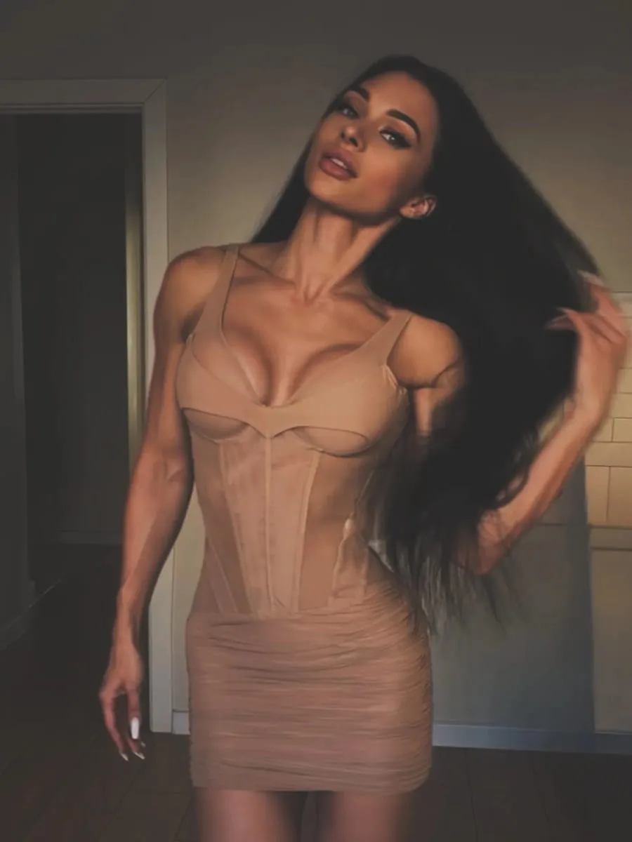 Sexy nahé šaty s výstřihem do V s výstřihem do V, Dámské Elegantní Skládané šaty Bez rukávů Úzké stahovací šaty 2026 Letní Party Neformální Streetwear — image 4