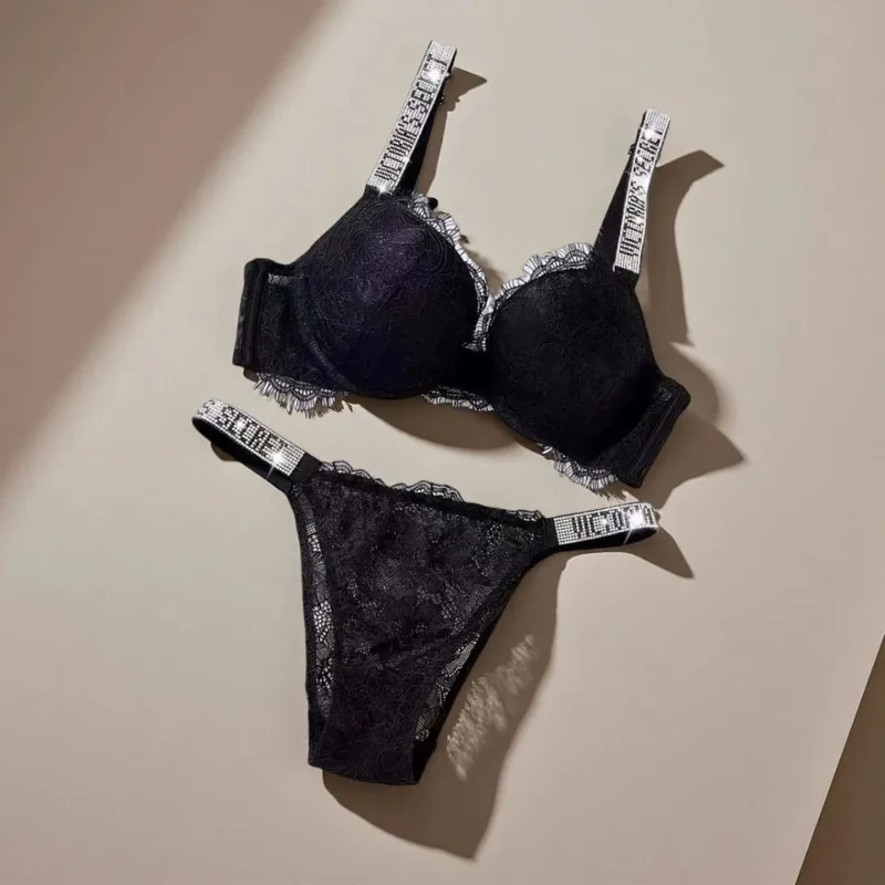 New Classic Women's Lingerie Set Sexy Lace Trim Pattern Breathable Gathered Padded Soft V Bra and Panty Set