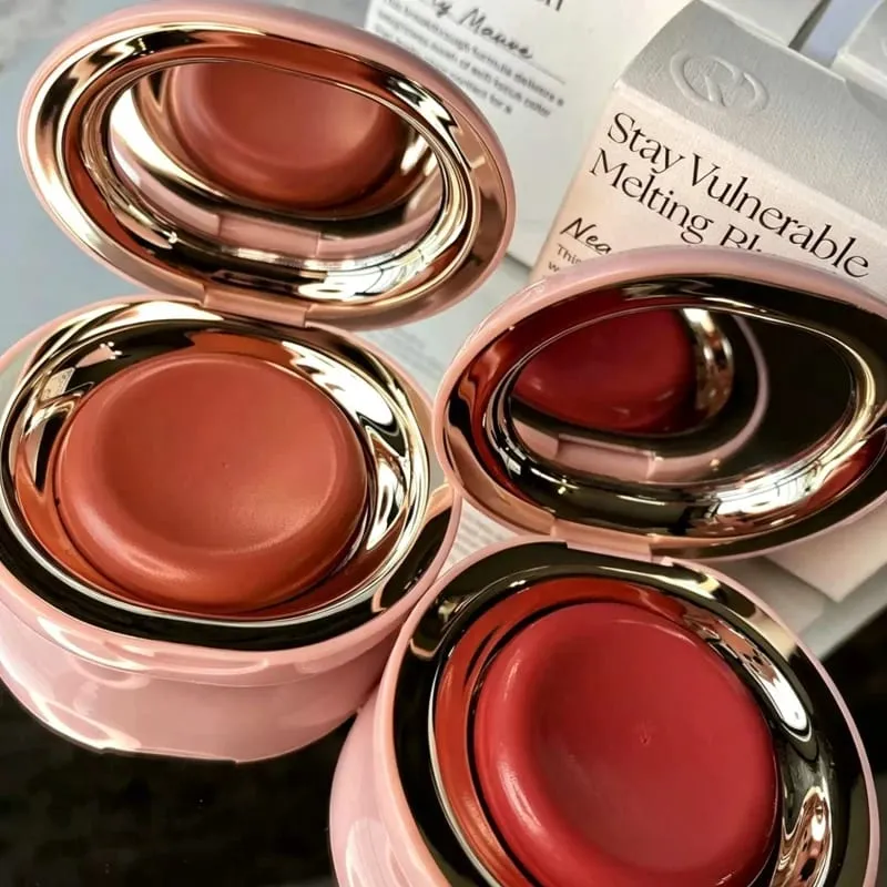 Zestaw do makijażu Rare Beauty Płynny rozświetlacz Pozostaje wilgotny i nie wysycha Róż w kremie Błyszczący, wilgotny naturalny róż w płynie