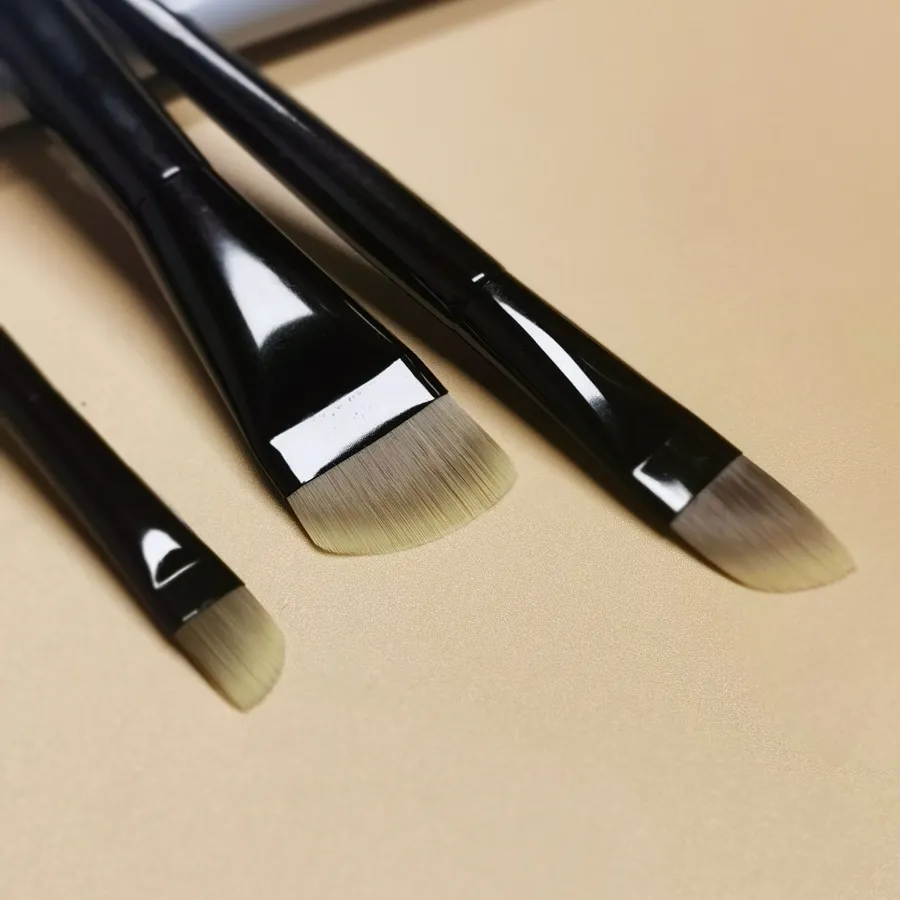 Black Curved Foundation Makeup Brushes Blush Beauty Foundation Facial Mask Care Lotion Make Up Brush Tools — image 6