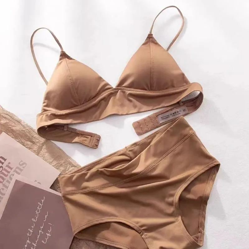 Deep V Plunge Triangle Cup Bralette Wireless Bra Panties Set Underwear Removable Pads Smooth Lightly Lined Woman Sexy Lingerie