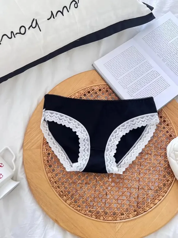 French Style Wireless Shaping Lingerie Set Push Up Lift Anti Sagging Lace Bra Luxury Comfort Support Ladies Daily Underwear