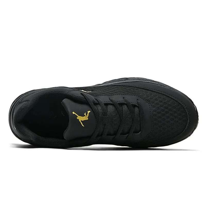 Summer Men's Shoes Breathable Mesh Sneakers Men's Lightweight Mesh Casual Running Shoes Outdoor Hiking Shoes Plus Size 39-47