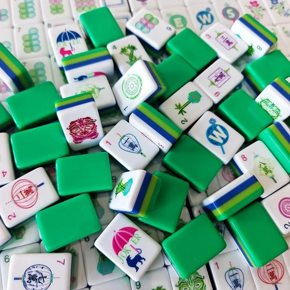 US Stock Green Premium Luxury American Mahjong Set Acrylic Travel Mahjong Tiles Portable Mah Jongg Sets Adult Indoor Board Games — image 4