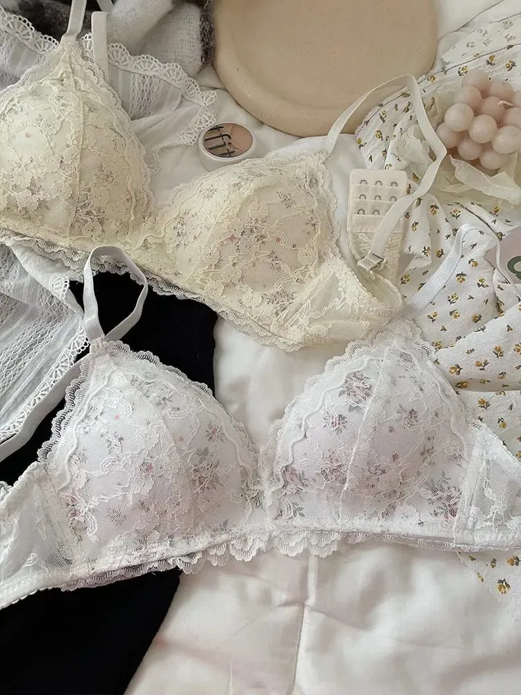 Sweet Floral Lace Lingerie for Women Wireless Push-Up Bra for Small Breasts Side Support & Anti-Sagging Triangle Cup B