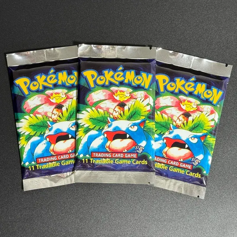 1ST Edition Base Set 1999 Booster Pack TCG Base Set Unlimited Game Cards Pokemon Charizard Blastoise Venusaur PTCG Collectible