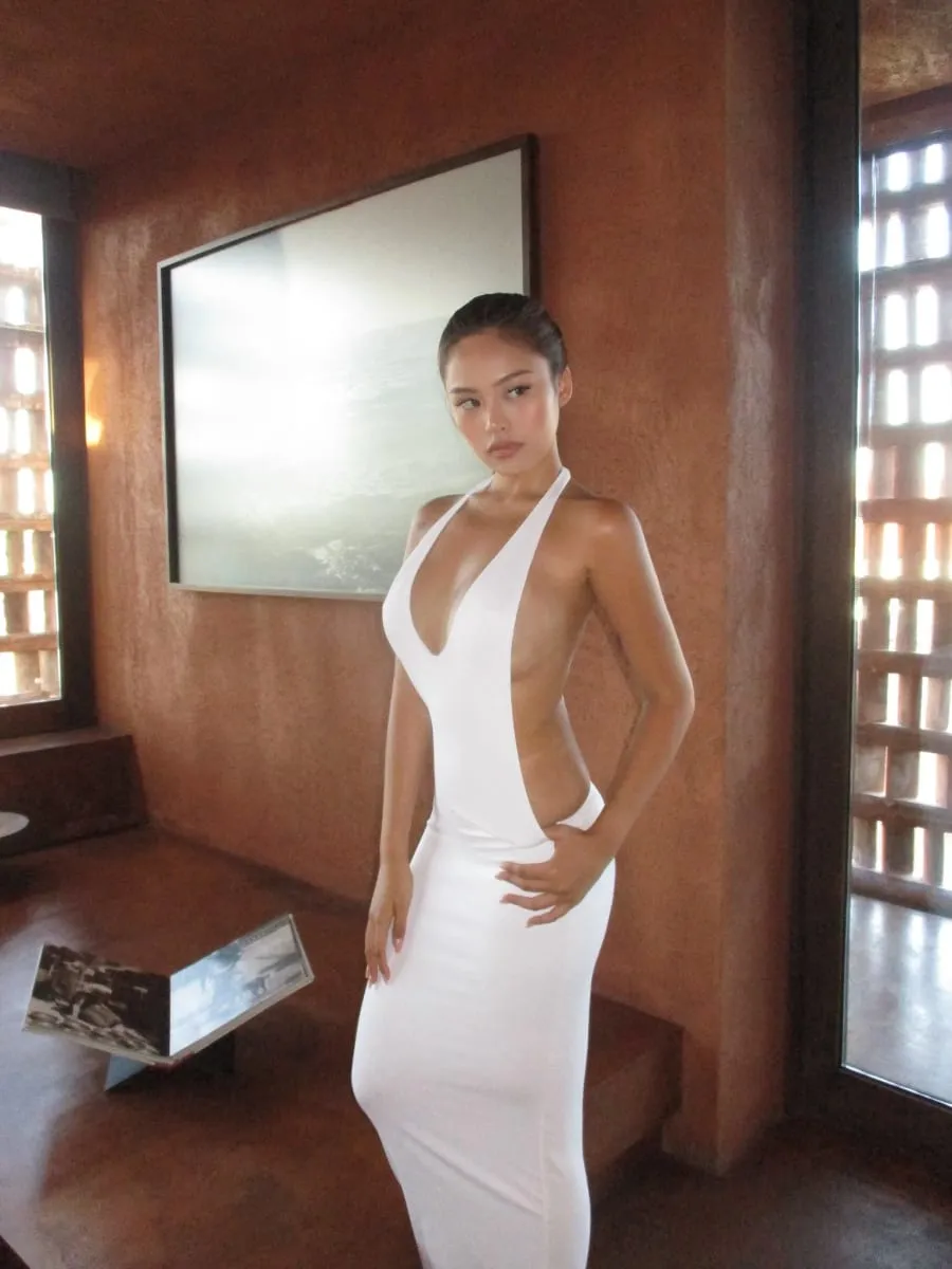 Sexy White Halter Cutout Maxi Dress Women Deep V Backless Bodycon Evening Clubwear