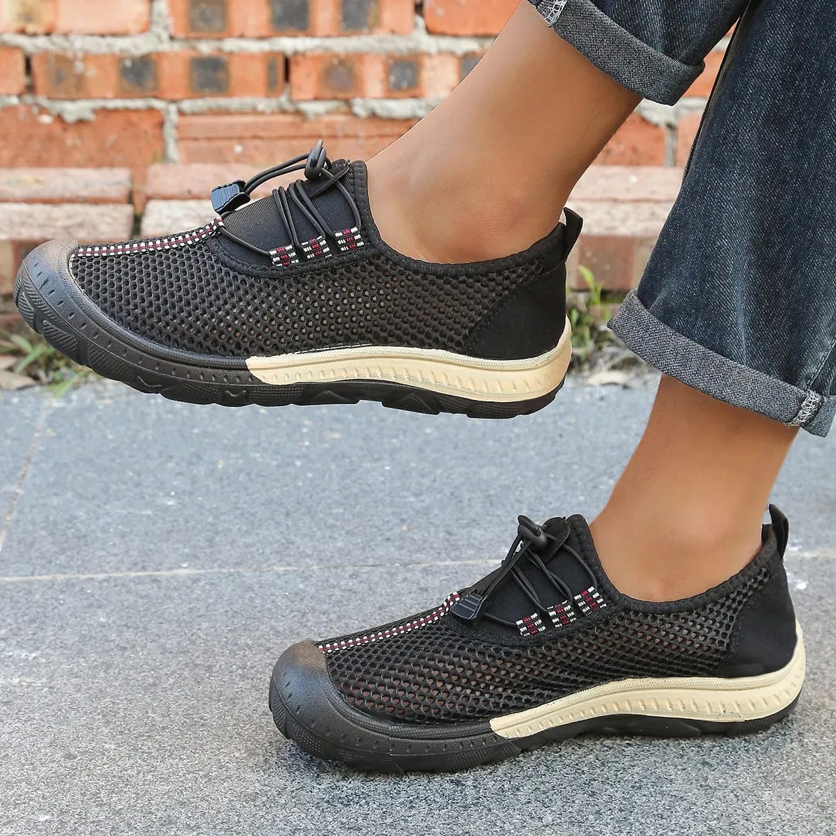 Men's Hollow Mesh Quick Toggle Lace Walking Trainers Striped Stitching Trim Wrapped Thick Rubber Toe Cap Outdoor Casual Shoes