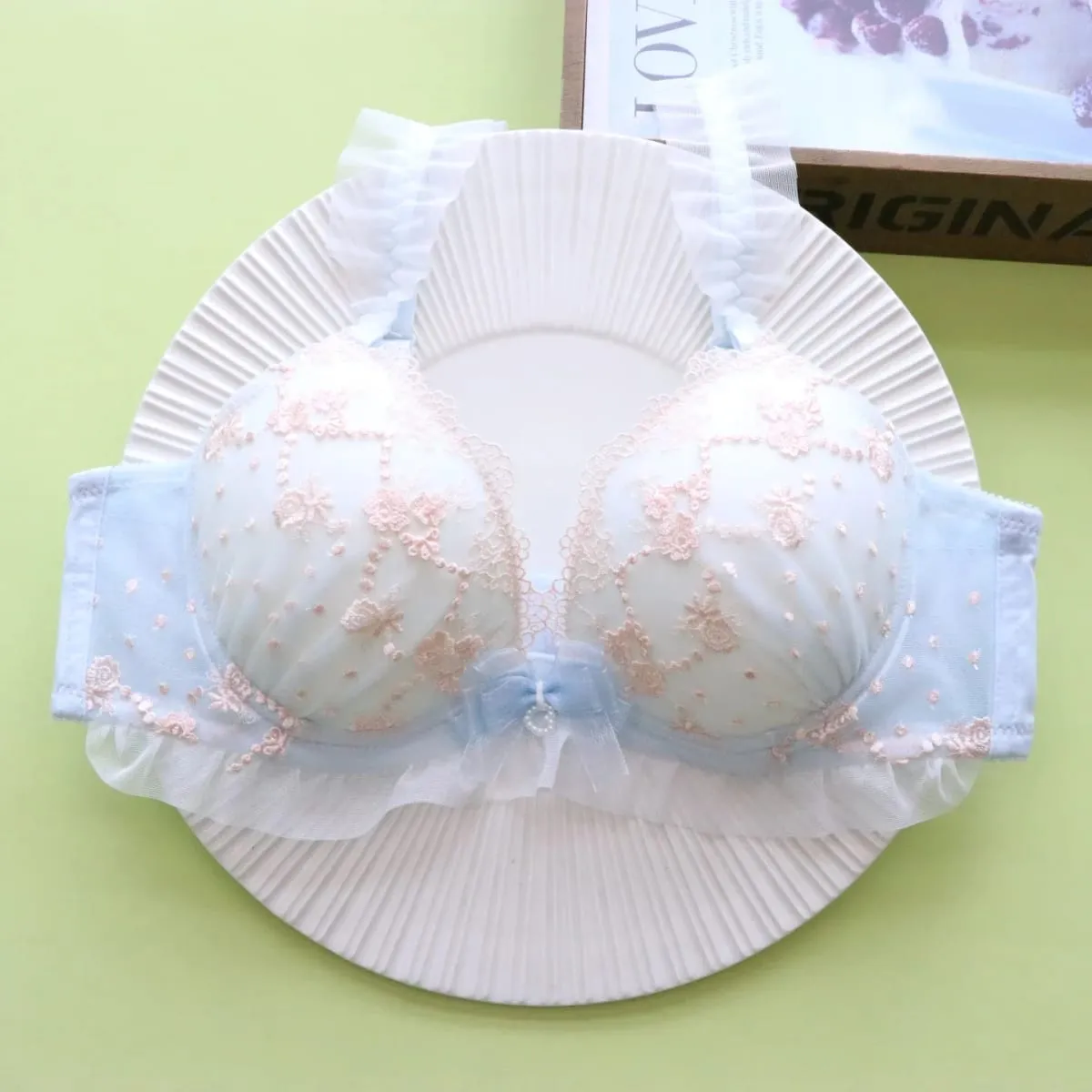 Sexy Lace Lingerie Set for Women Push Up Underwire Bra with Low Plunge Design Breathable & Comfortable