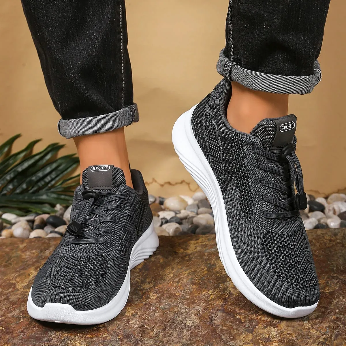 Men's Sports Rubber-Soled Sneakers Solid Color Casual and Fashionable for Daily Commuting Outfits