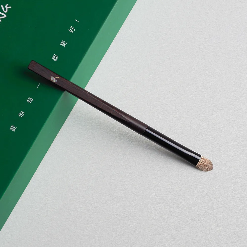Shoushoulang Hand Crafted Makeup Brush Heart Shape Eye Shadow Brush S13 Soft Goat Squirrel Hair Ebony Wood Handle Makeup Brushes
