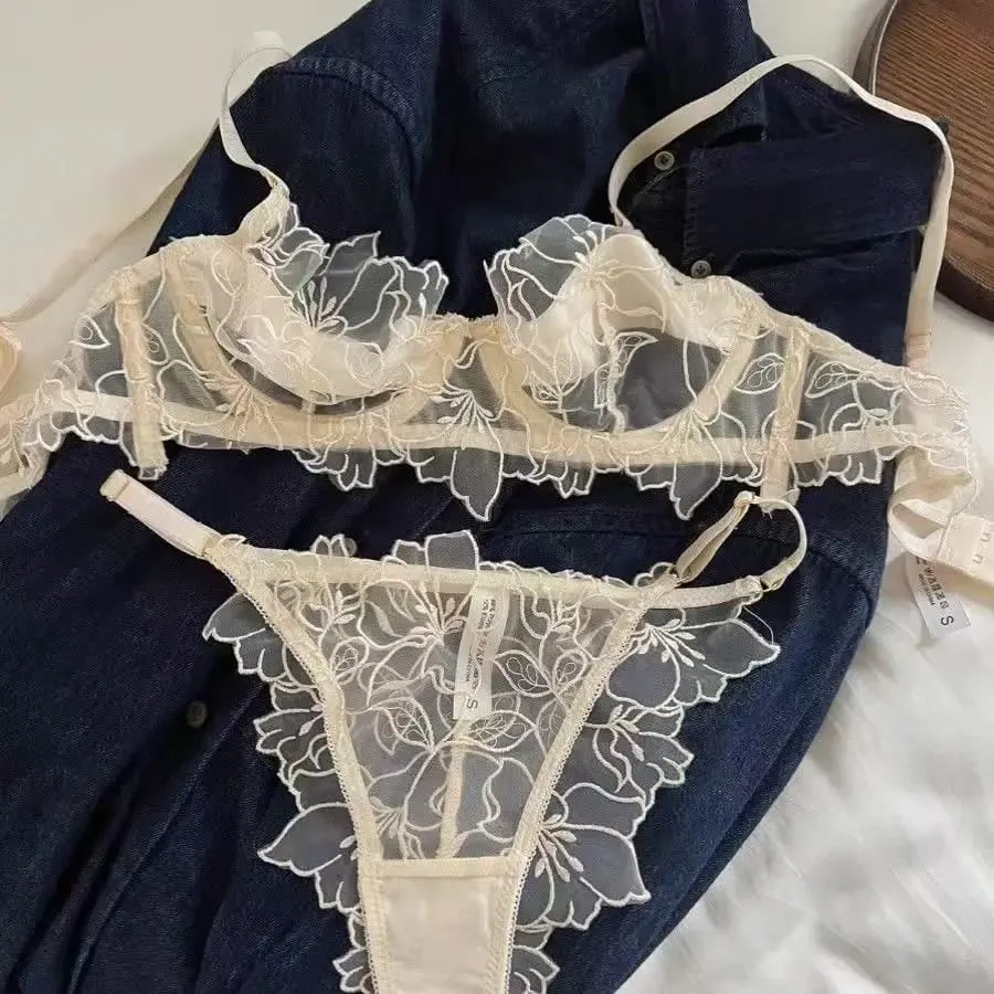 Sexy Lace Lightweight Bra Set Soft Underwire for Lift and Support Prevents Sagging Exquisite Embroidered Lingerie Two-Piece Set