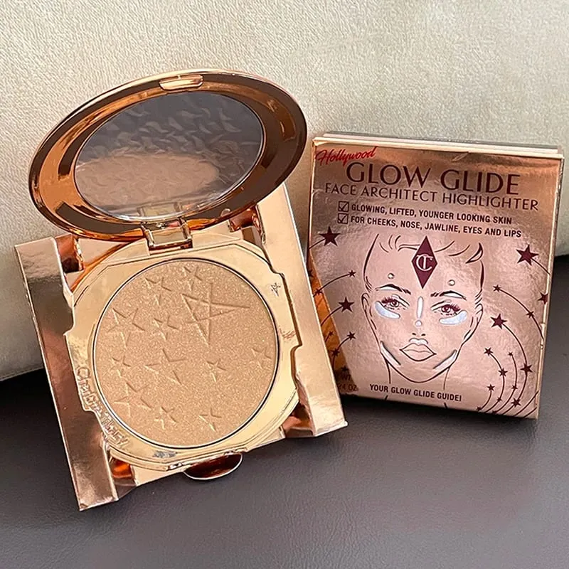 Charlotte Tilbury CT rozjasňovač podkladová báze nepřetržitě Textura make-upu Hydratační korektor rozjasňuje kompaktní pudr