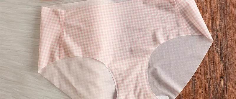 Elegant, sømløs bralette, lille buste, der samler sig anti-faldende, tynde justerbare stropper Trådfri Comfort Fit UK Light Support BH-sæt