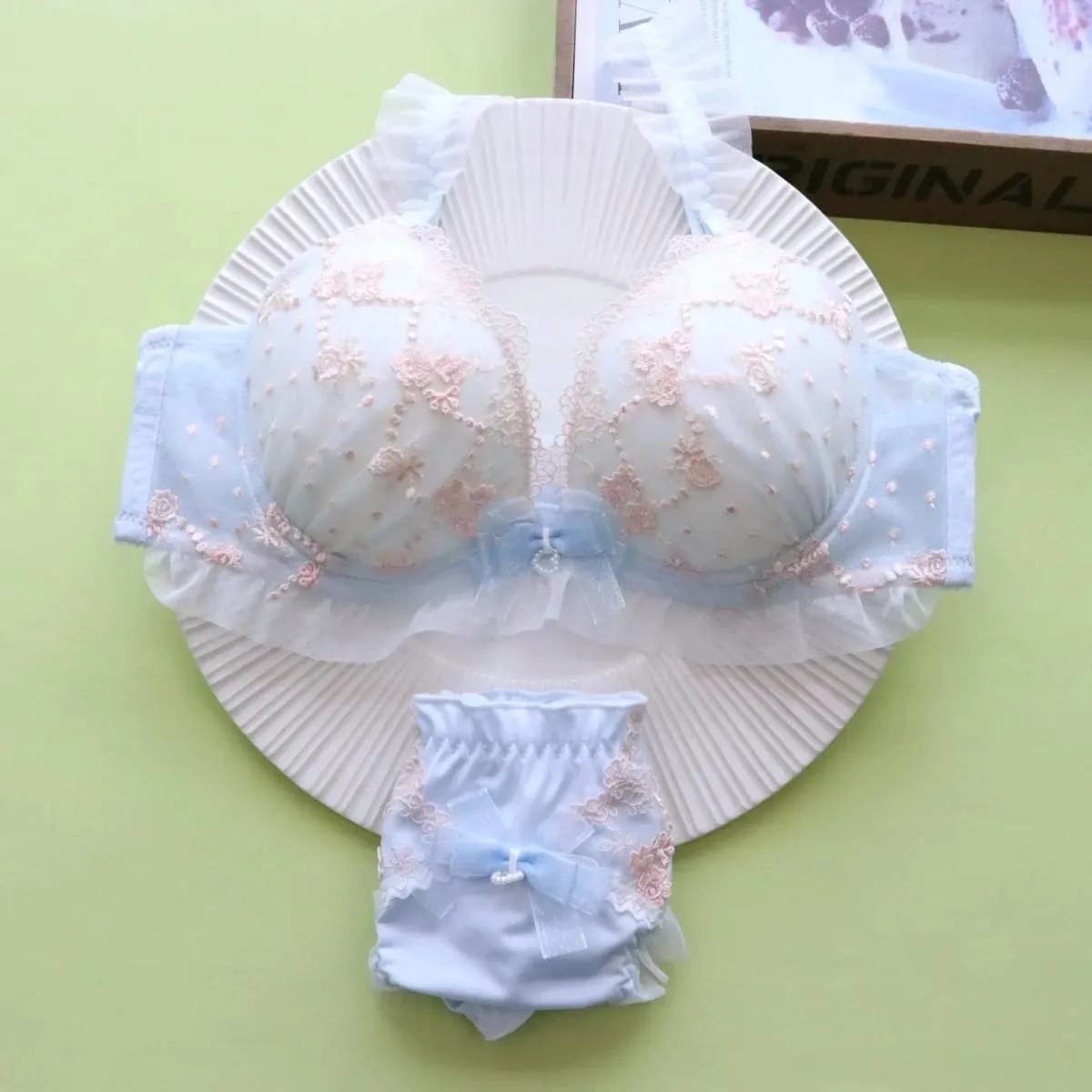 Sexy Lace Lingerie Set for Women Push Up Underwire Bra with Low Plunge Design Breathable & Comfortable