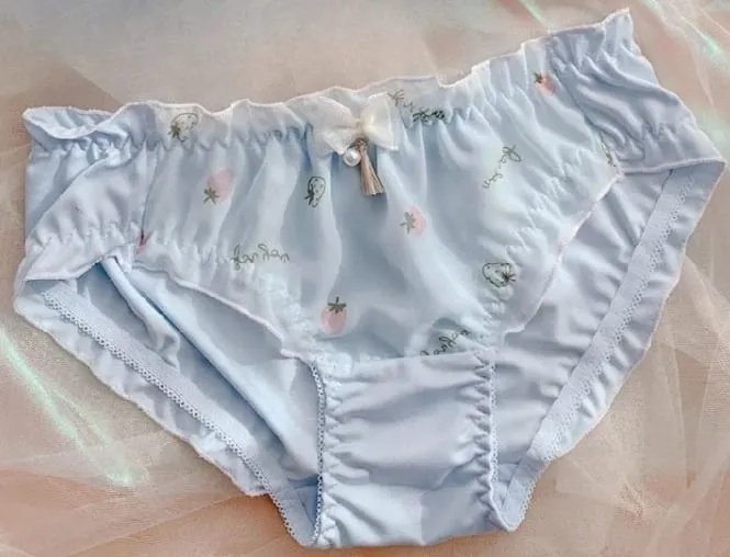 Cute Strawberry Print Wireless Thin Cup Push Up Bra Panty Set Kawaii Japanese Comfort Underwear For Small Chest Daily Wear S-XL