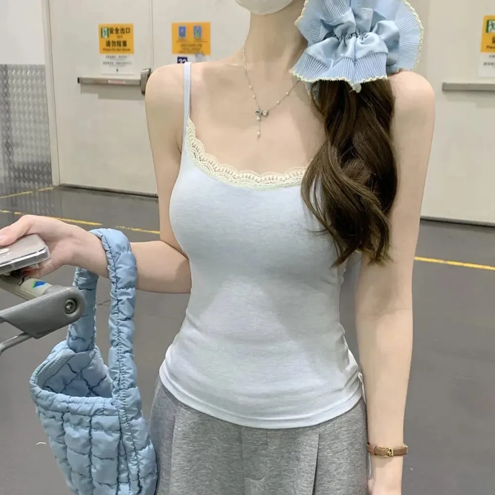 Women Lace Trim Camisole With Built-in Bra Padded Elastic Slim Vest Fit Tank Top Sleeveless Spaghetti Strap Cami Top Daily Wear