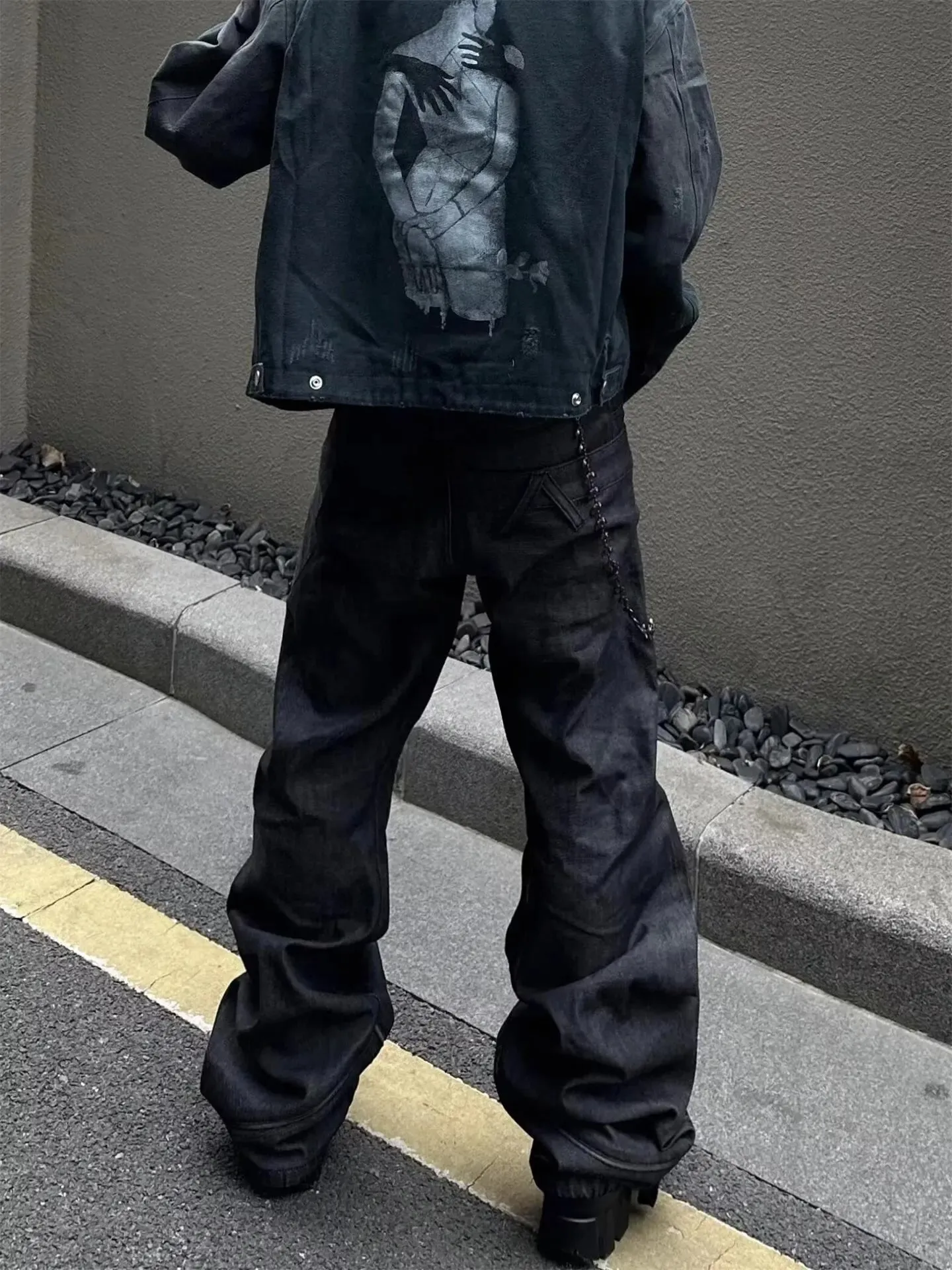 Men's 2025 Fall Trendy Streetwear Black Gray Straight Leg Denim Jeans American Vintage Flared Zippered Floor-Length Pants — image 8
