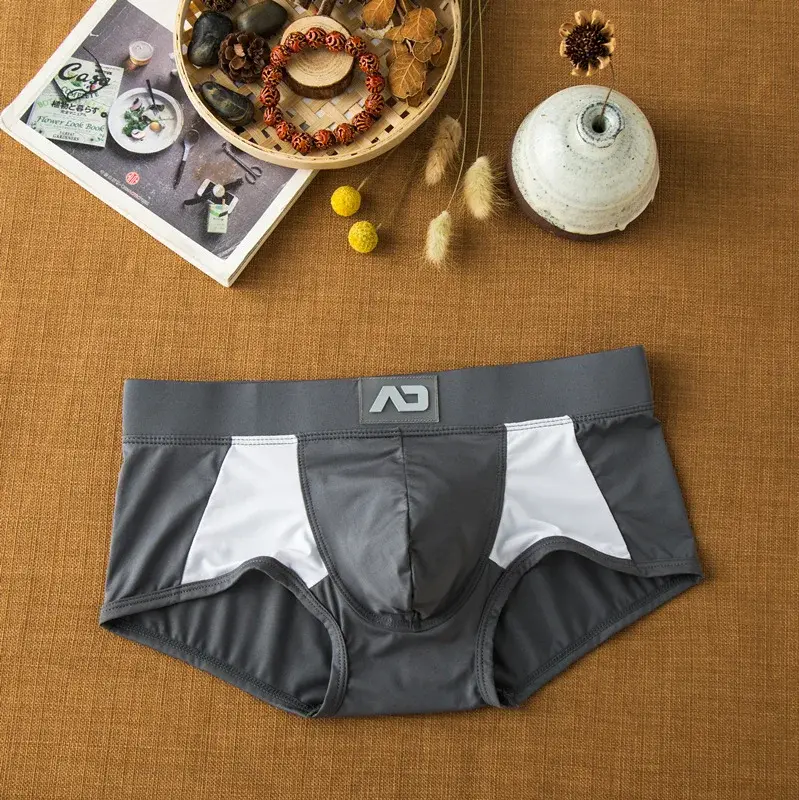 Herren-Unterwäsche aus Milchseide mit flachem Winkel, bequeme und hautfreundliche, atmungsaktive, seidig glatte, schnell trocknende Low-Rise-Boxershorts — image 11