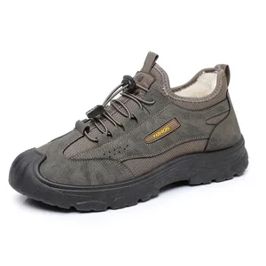 Botas de nieve de invierno para hombre, nuevos zapatos cálidos con forro polar, botas de senderismo antideslizantes y resistentes al desgaste, zapatos versátiles para papá para hombre