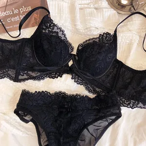 夏 Underwie 薄型カップ女性下着セクシーな中空プッシュアップブラセットフレンチレース刺繍快適な Bralette ランジェリーセット