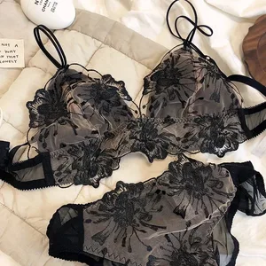 Set Bralette Renda Bersulam Bra Tanpa Wayar Cawan Segitiga untuk Payudara Besar Pakaian Dalam Ultra Nipis & Bernafas