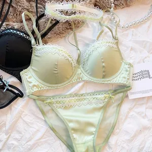 Lolita ภาษาฝรั่งเศสคำ Pure Desire เซ็กซี่ลูกไม้ซาตินเครื่องเทศสาวหน้าอกขนาดเล็ก Gathering Halter Hollow ชุดชั้นในชุด Underwire นุ่ม